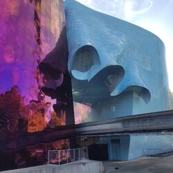 Pop Museum (Frank Gehry)