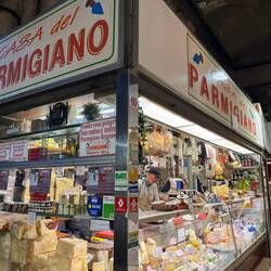 The house of cheese!!!! 🧀