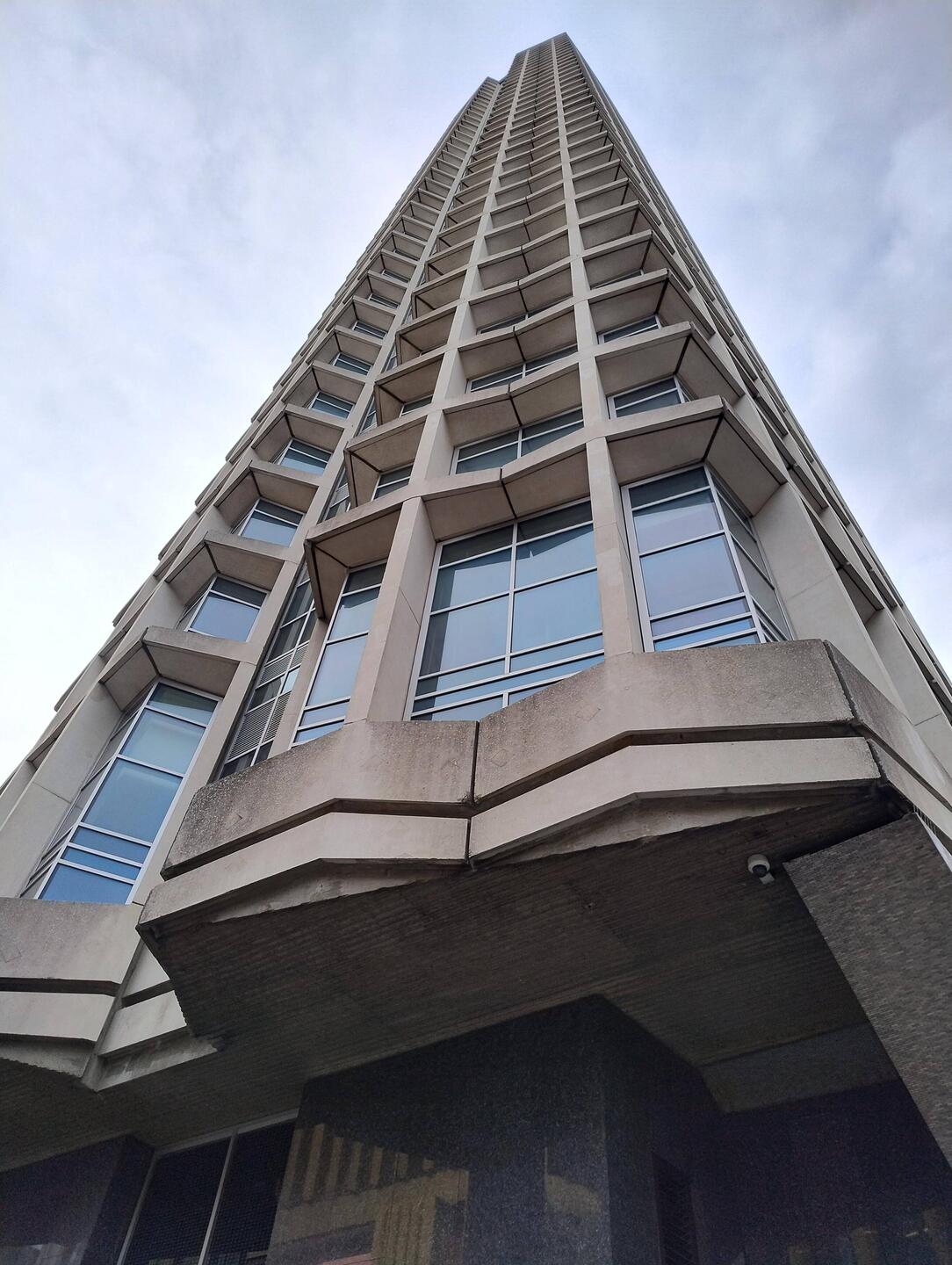 Centre Point war einer der ersten Wolkenkratzer in London. Er stand nach Fertigstellung Jahre leer.