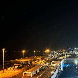 Ja unsere Identitätsnachweise liegen im vorletzten Campingplatz, der jetzt auch zu ist