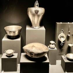 Arbeiten der Silberschmiede