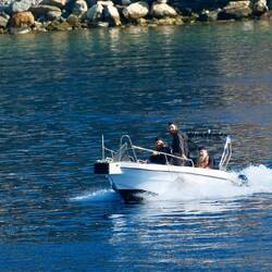Der Mönch wird an Bord gebracht