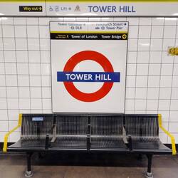 Typisches Bild aus der Londoner U-Bahn. Einfach nichts los hier.