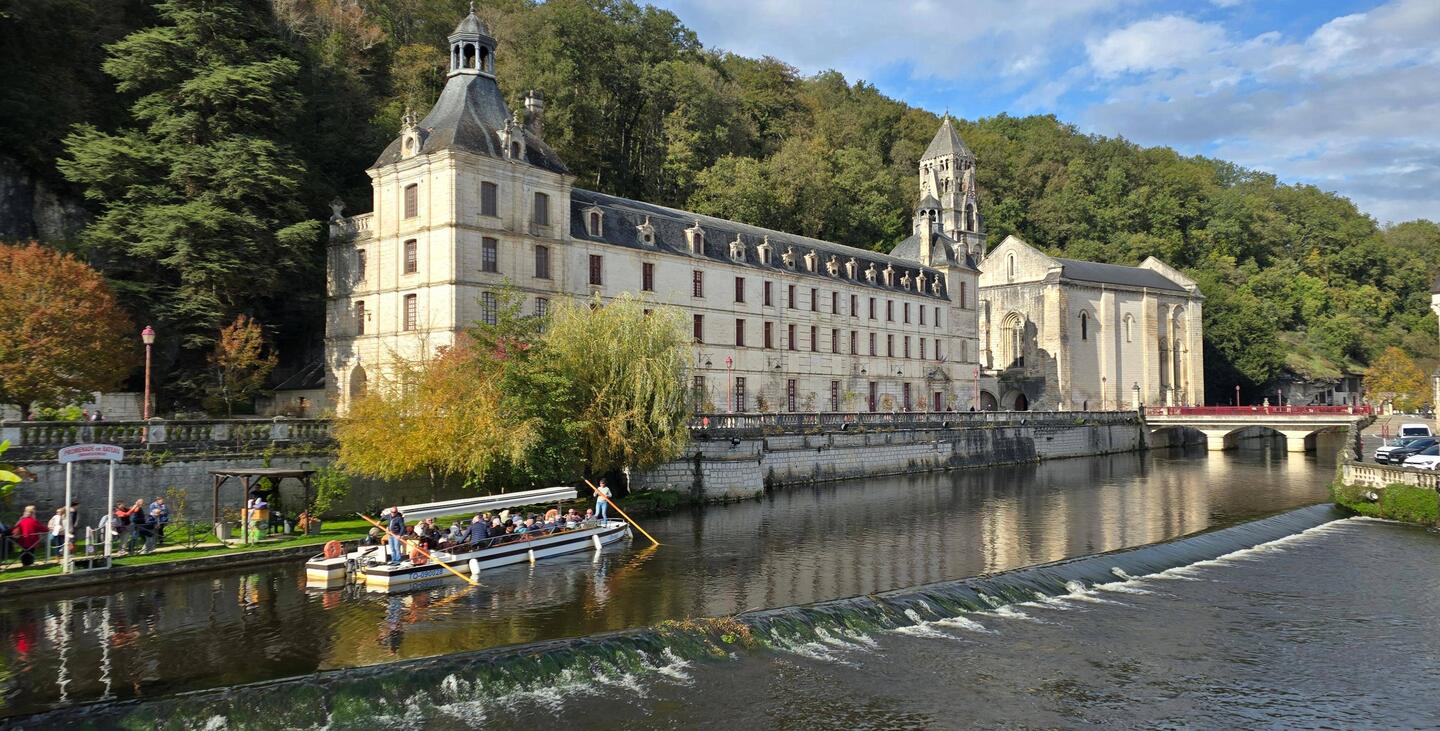 Boat trips on the Dronne