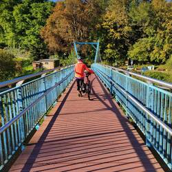 Es geht über die Mulde bei Rochsburg.