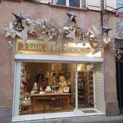 Auch schon weihnachtlicher Schmuck