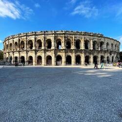 Les Arènes