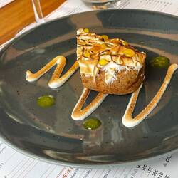 Lemon meringue eclair