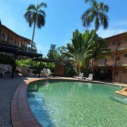 32 Grad (morgens um 10.00 Uhr)