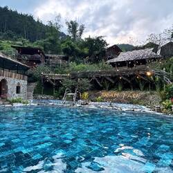 38 Grad warmer Pool, das kann man schon aushalten...