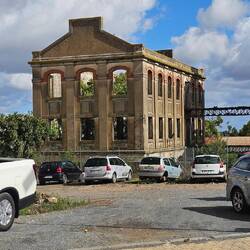 Lost Places um die Autowerkstatt herum