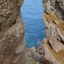 Der Blick vom Fort La Latte aufs Meer