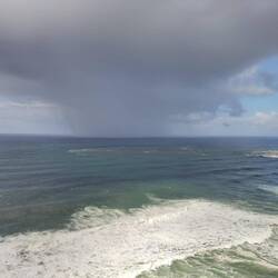 Regenwolke vor der Küste