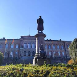 Universität