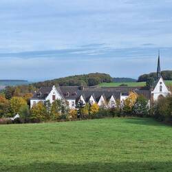 Blick aufs Kloster Mariawald