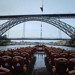 Nu zit iedereen in het overdekte deel! 😂