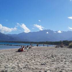 Leere Strände, allerdings für Oktober noch gut besucht.