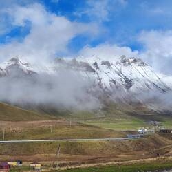 Der Schnee ist nahe am Kreuzpass 😏