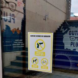 Keine Schusswaffe? Im Ernst? Ins traurigste Einkaufszentrum der Welt?