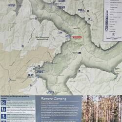 2 hikes: Govett's Leap (bottom L near the VIC); then Anvil Rock/Wind Eroded Cave ('you are here')