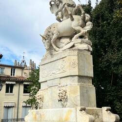 Place de la Canourgue