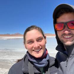 Wenn es etwas zu sehen gibt begeben wir uns dick eingepackt in die windige Sonne