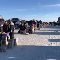 Direkt nach dem Sonnenaufgang wird gefrühstückt