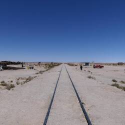 Zum Abschluss schauen wir uns in Uyuni noch einen Eisenbahnfriedhof an