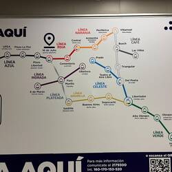 Das Gondelnetzwerk ist viele Kilometer lang und verbindet verschiedene Bereiche der Stadt