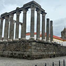 Roman ruins, Evora