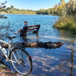Cykeltur forbi den lille sø ved Les Mées. Det har regnet en del de sidste dage!