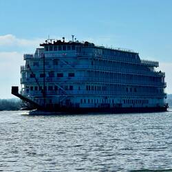 The American Splendor River boat.