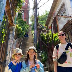 On ne fait que monter et descendre dans cette ville... 🤣