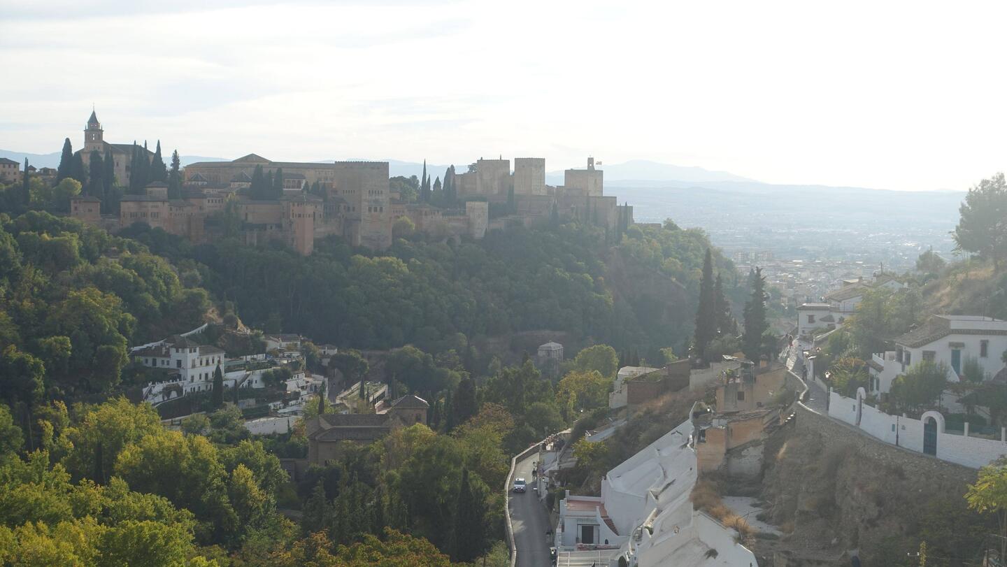 Die Alhambra von Weitem