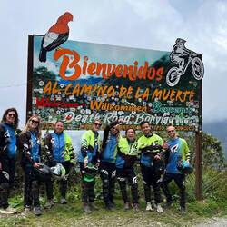 Wir fahren zum Beginn der 'Death Road', wo wir zunächst eine kurze Pause machen