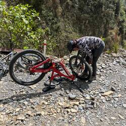 Zwei Mal muss ein Platten repariert werden (bei mir jedoch nicht)