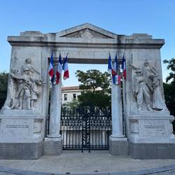 Nîmes WW1 and WW2 monument