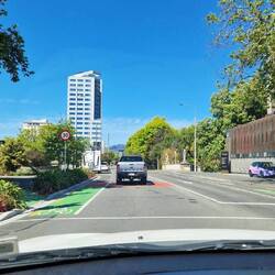 Erste Fahrt durch Christchurch