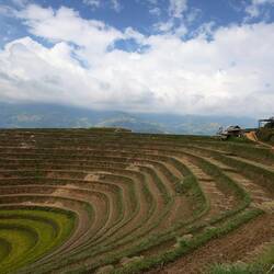 Das ist der Speicher der zwei in luftiger Höhe