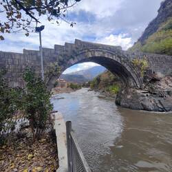 Brücke von Sanahin aus dem 12. Jh.