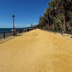 In der Mittagspause über die Promenade flaniert.