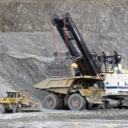 We stood in the huge mine pit next to this giant shovel. Photo from internet