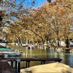 Just past Le Pont des Armors