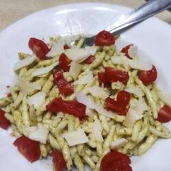 Pâtes pesto/tomates cerise/grana padano