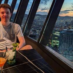 Diese Bar dreht sich um 360°