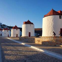 L'ile d'Astipalea nous offre un bon refuge en attendant que le Meltem se calme