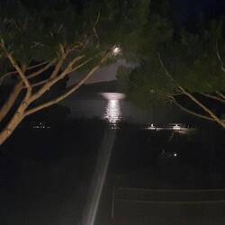 Der Mond übern Meer.