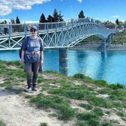 Brücke über den Fluss