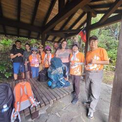 Eine Gruppe Taiwaner, die zuhause einen Fanclub für unsere Rucksäcke gründen wird