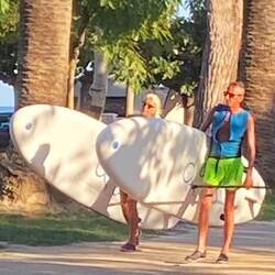 Diese Zwei wohnen in dem geflickten Camping🥹